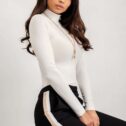 Top da donna con collo alto Melania, ecru - immagine 3